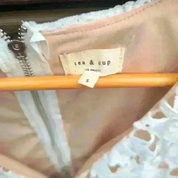 Tea &  Cup Floral Cut out sheath White Dress - size Small bnwot - Picture 2 of 5